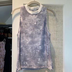 Sleeveless top